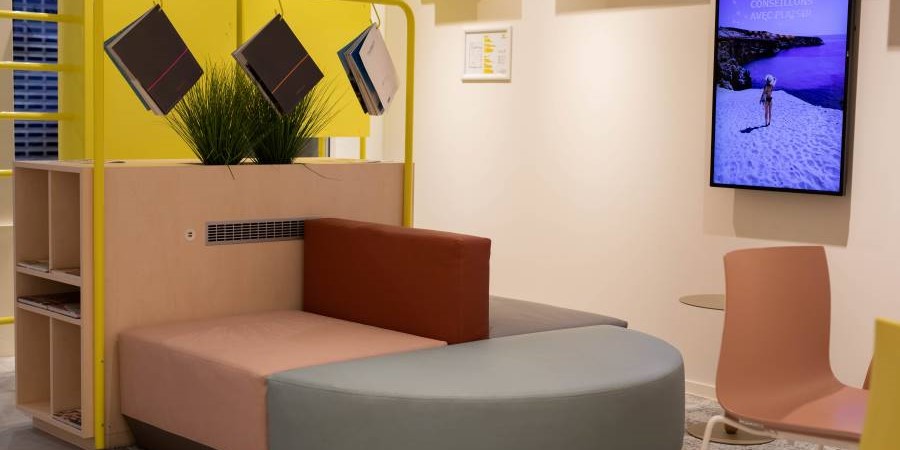 Neckermann Neckermann : agence de voyages